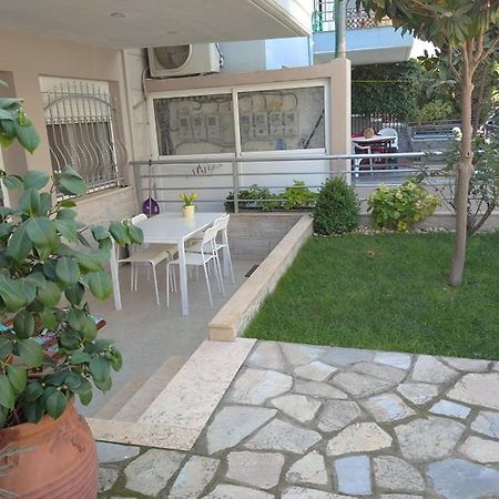 Δεσποινα Lejlighed Néa Péramos Eksteriør billede